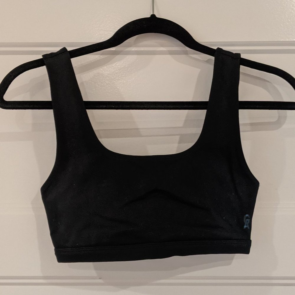Good American - Black Sports Bra